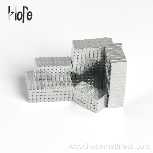 Wholesale Flat rectangular NdFeB Magnet (N35)